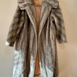Vintage Grey Faux Fur Coat – Brucewood by Maurice Rothschild